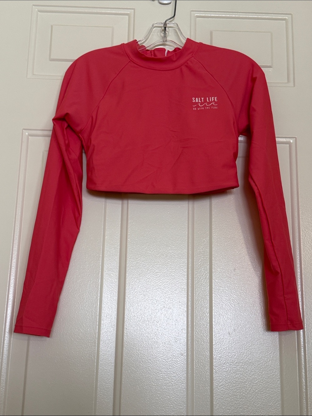 Salt Life Coral Pink Long Sleeve Cropped Rash Guard Swim Top UPF Med